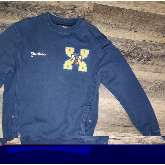 10.Deep New York Men’s Sweatshirt Size Large Navy Crewneck Rise Above Eagle Grap - Picture 3 of 12